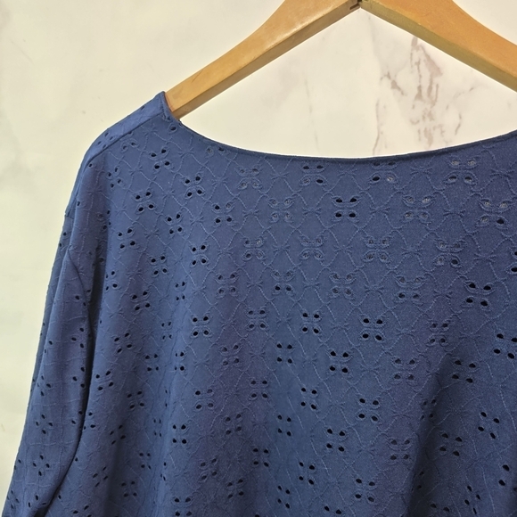 Catherines Shirt Womens 3X 26 28 Navy Blue Blouse Ruched Crochet Eyelet - Picture 6 of 12